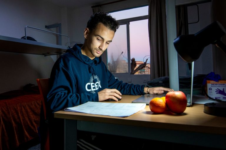 Estudiante CEEDA, Inturjoven de Granada
